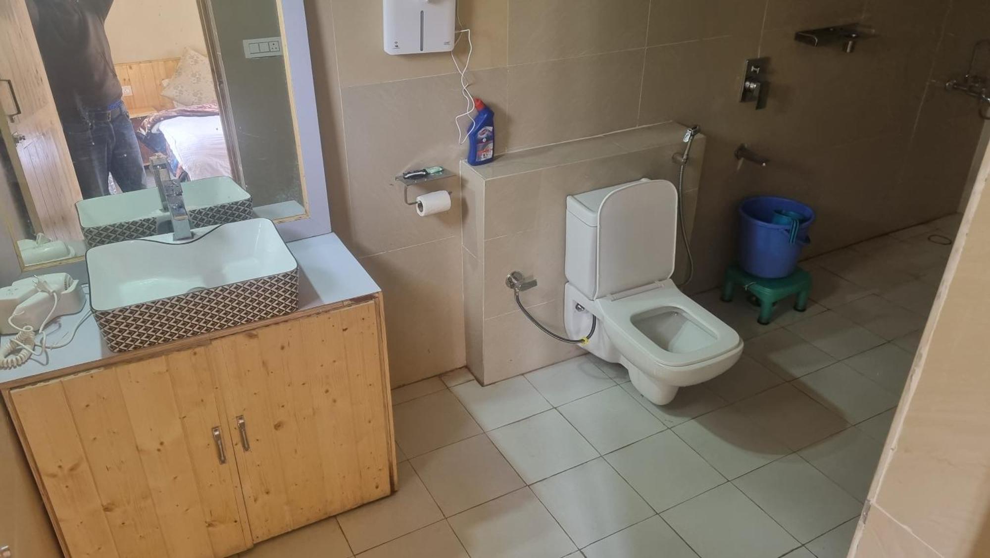 Green Throne Camp Bed & Breakfast Leh Bagian luar foto